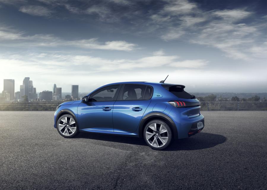  Peugeot e-208 2019 года  (WW) (фото 18 из 42)